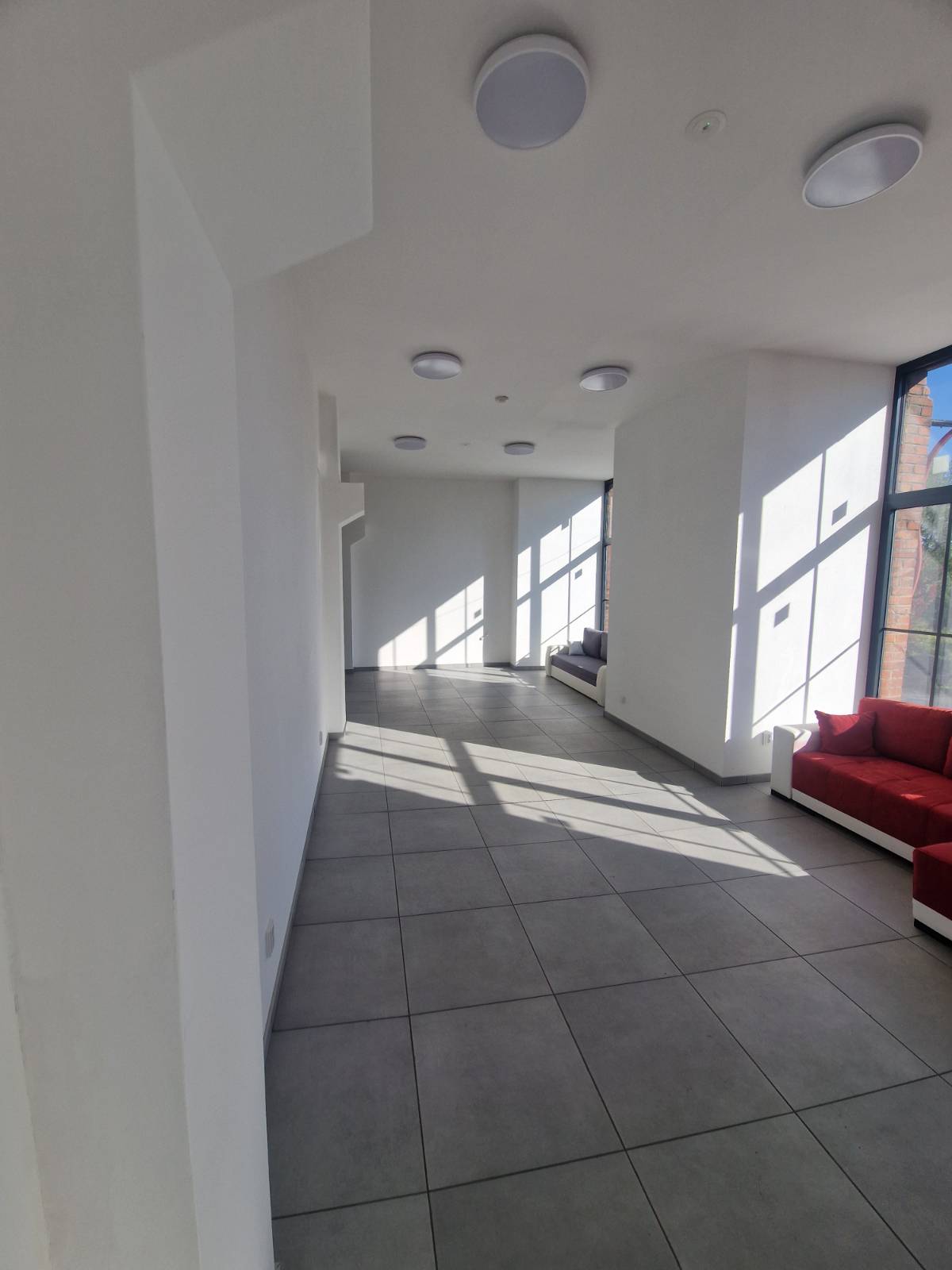 Světlé společné prostory druhé komerční realizace
